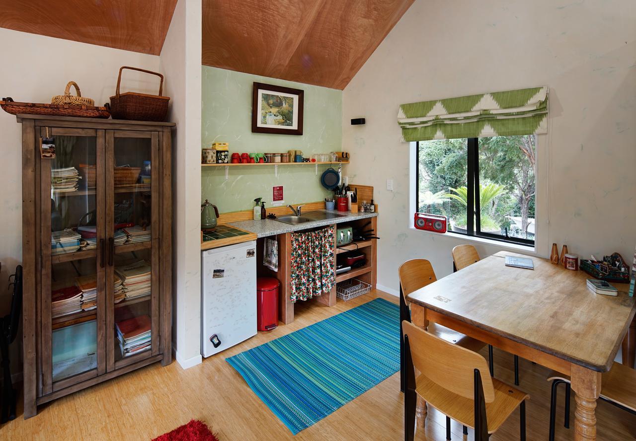 Wai-Knot Accommodation Onetangi Exterior foto